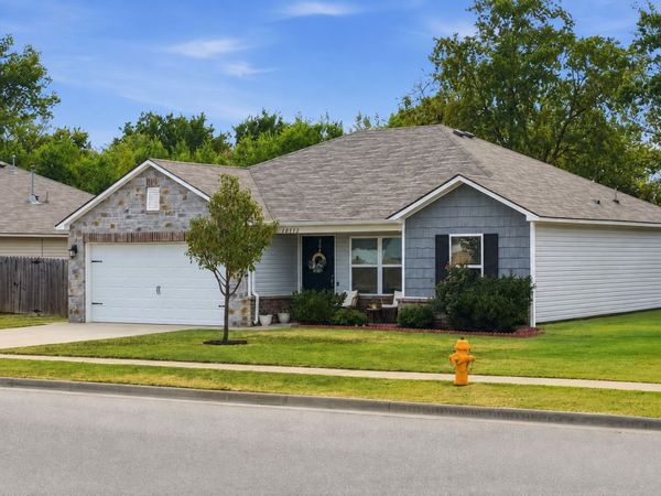 10912 N 100th East Avenue, Owasso, OK 74055