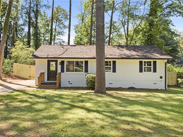 1676 Hollyhock Terrace , Decatur, GA 30032