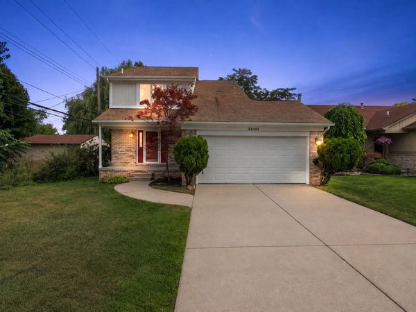 34266 Rhode Island Street, Clinton Twp, MI 48035