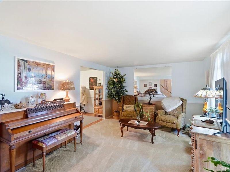 249 Topton Drive, Vandalia, OH 45377 Photo 8