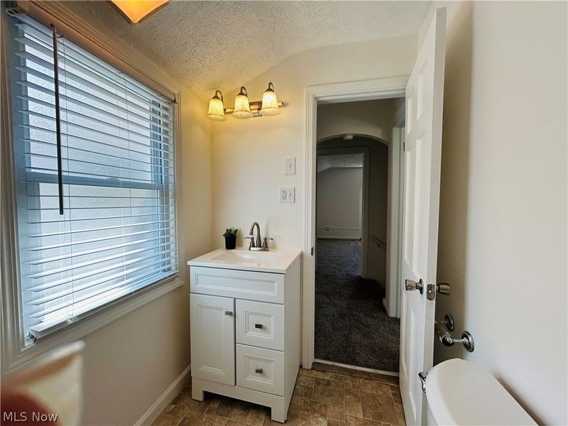 10117 Chesterfield Drive, Parma Heights, OH 44130 Photo 18