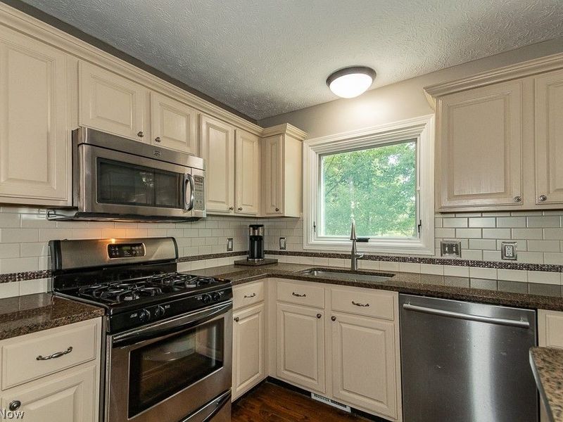 795 Meadowlark Road, Painesville Township, OH 44077 Photo 10