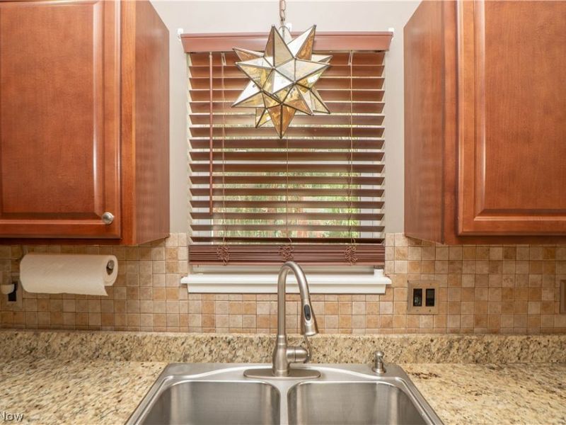 6526 Sugargrove Circle NE, Canton, OH 44721 Photo 12