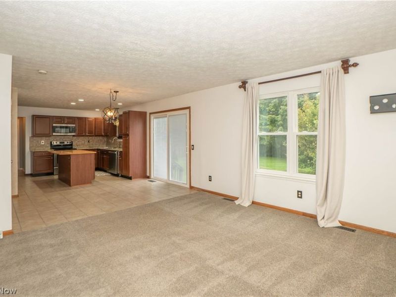6526 Sugargrove Circle NE, Canton, OH 44721 Photo 15