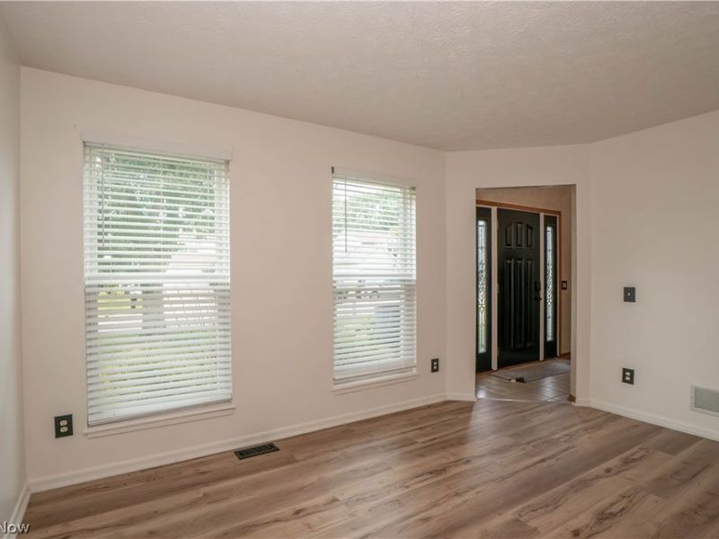 6526 Sugargrove Circle NE, Canton, OH 44721 Photo 21