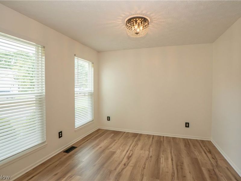 6526 Sugargrove Circle NE, Canton, OH 44721 Photo 7