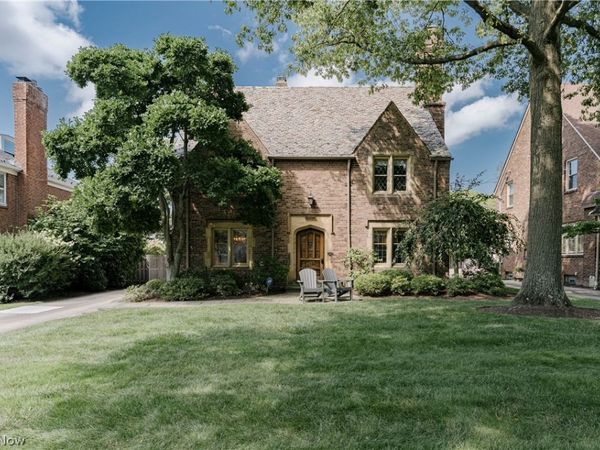22499 Calverton Road , Shaker Heights, OH 44122