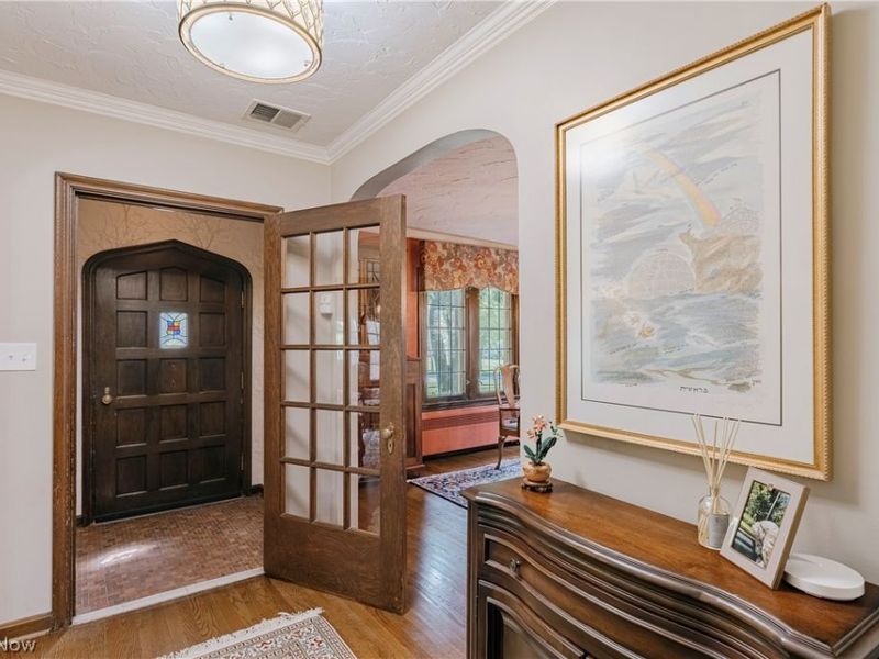 22499 Calverton Road, Shaker Heights, OH 44122 Photo 3
