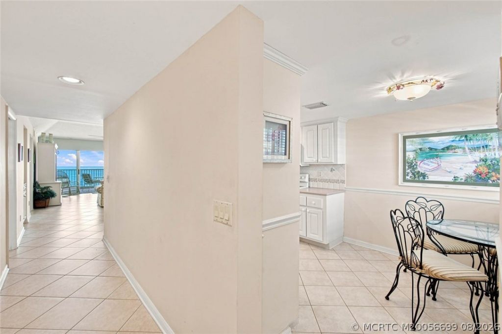 529 NE Plantation Road, Unit 407, Stuart, FL 34996 Photo