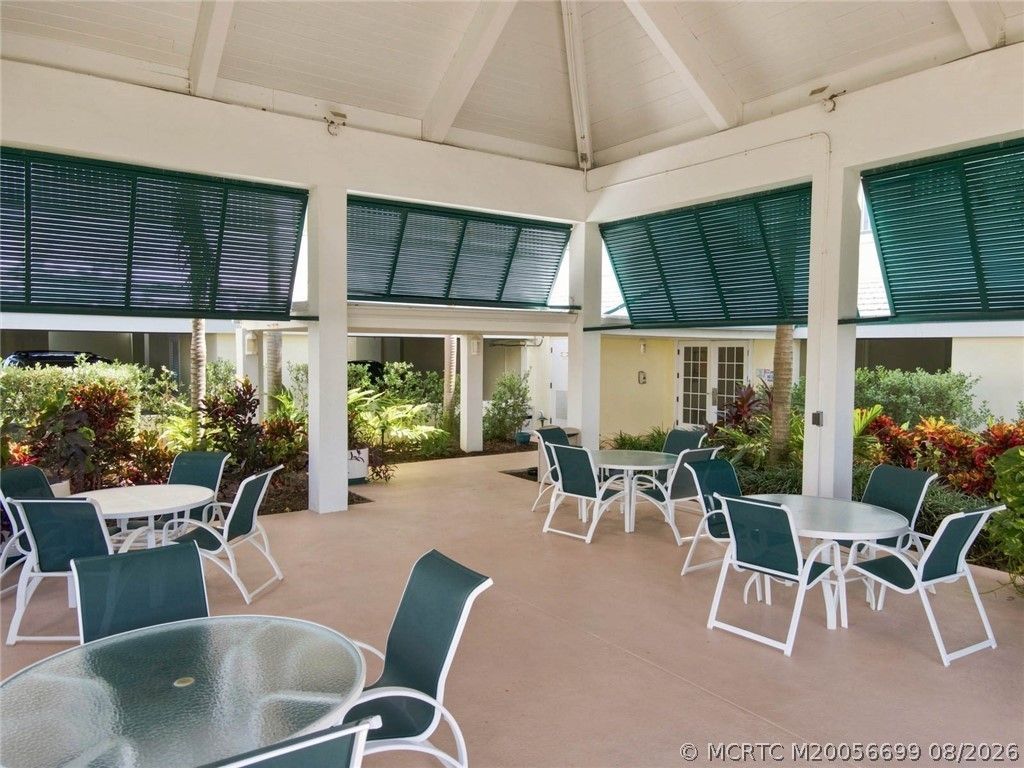 529 NE Plantation Road, Unit 407, Stuart, FL 34996 Photo