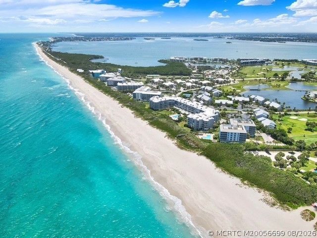 529 NE Plantation Road, Unit 407, Stuart, FL 34996 Photo