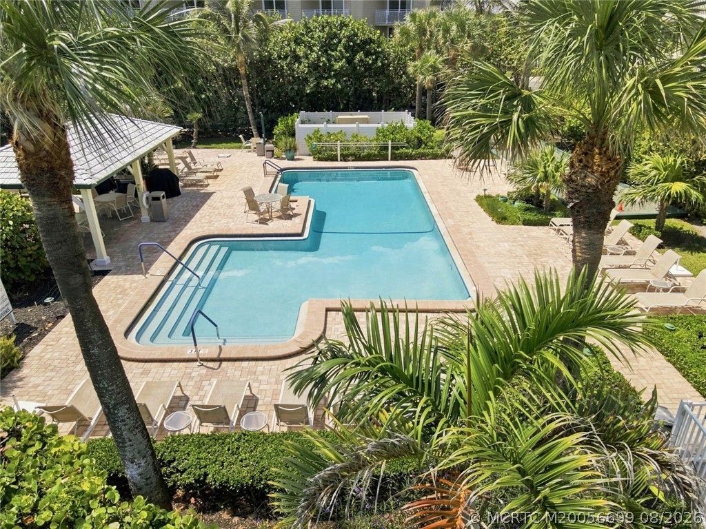 529 NE Plantation Road, Unit 407, Stuart, FL 34996 Photo