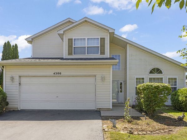 4300 Carrington Lane , Plainfield, IL 60586
