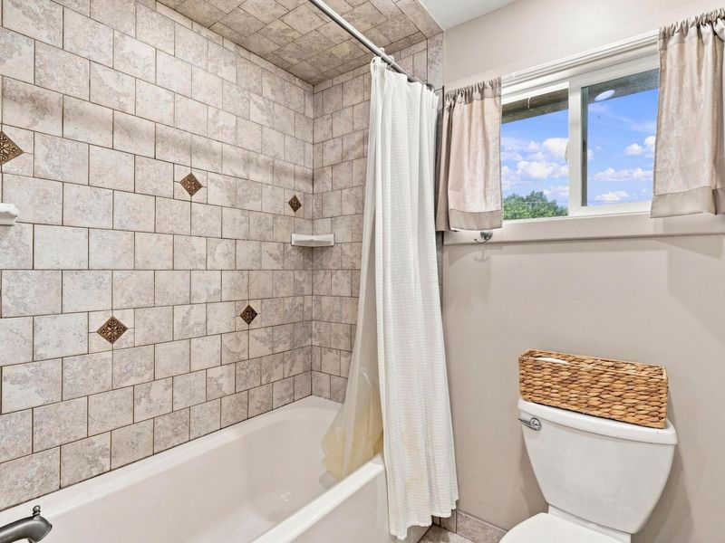 1026 Havendale Drive, Columbus, OH 43220 Photo 23