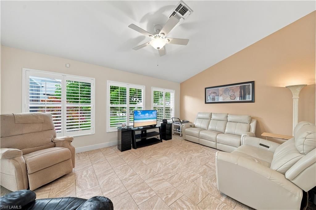 22178 Seashore Cir, Estero, FL 33928 Photo