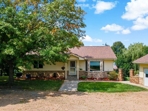 17222 Deerwood Lane, Jordan, MN 55352
