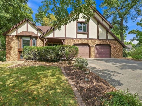 7885 Lower 139th Court , Apple Valley, MN 55124