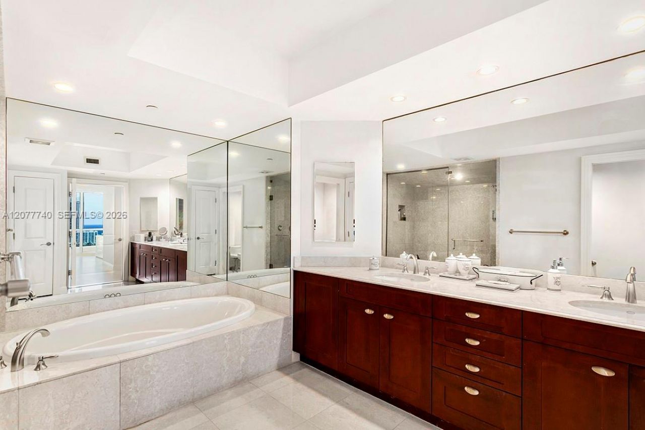 6000 Island Blvd , Unit 2204, Aventura, FL 33160 Photo