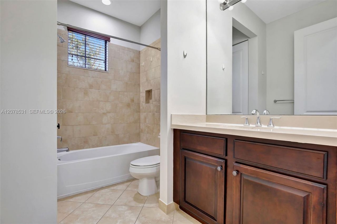12430 NW 32nd Mnr , Sunrise, FL 33323 Photo