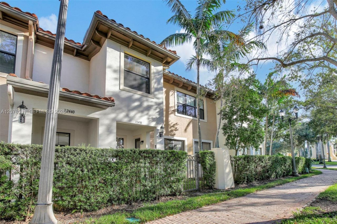 12430 NW 32nd Mnr , Sunrise, FL 33323 Photo