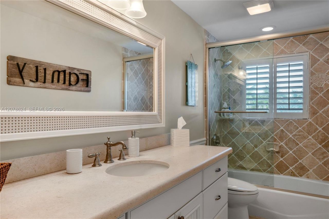 148 Giardino Dr, Plantation Key, FL 33036 Photo