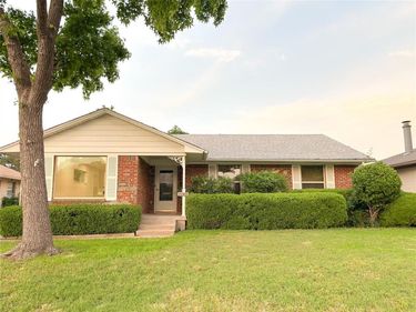 2109 Highwood Drive, Dallas, TX 75228