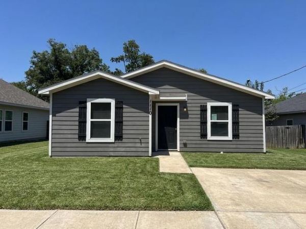 1110 Jones Street, Greenville, TX 75401