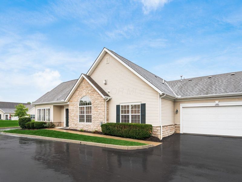 4888 Ashleigh Drive, Dublin, OH 43016 Photo 4