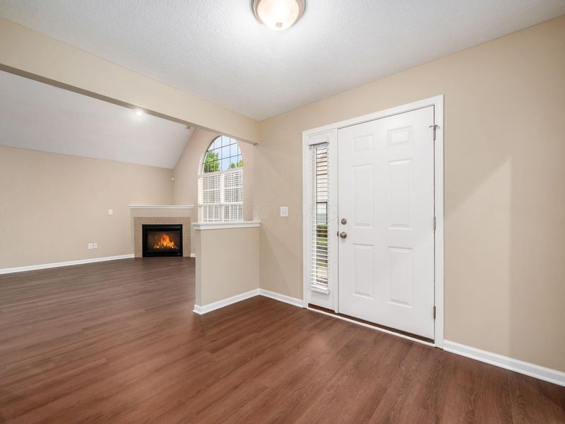 4888 Ashleigh Drive, Dublin, OH 43016 Photo 6
