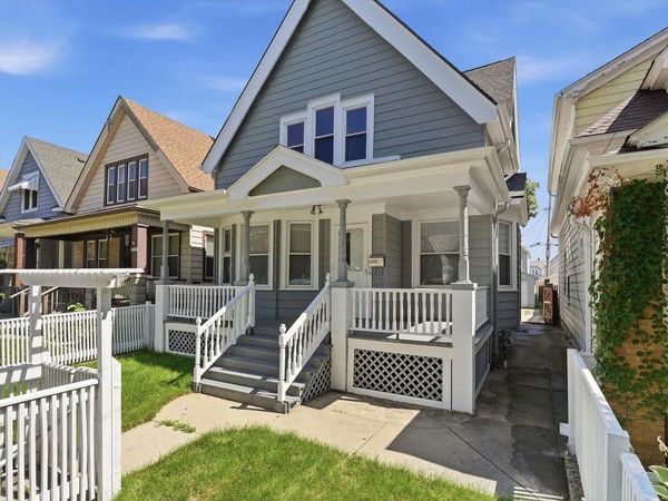 1626 S 32nd STREET, Milwaukee, WI 53215