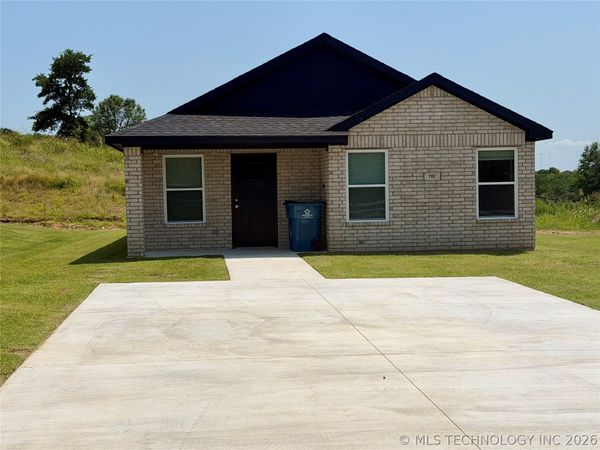 702 W 6th Street , Atoka, OK 74525
