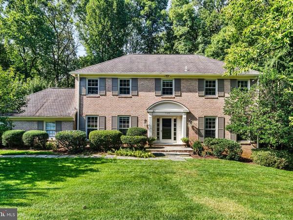 1160 OLD GATE COURT, MCLEAN, VA 22102