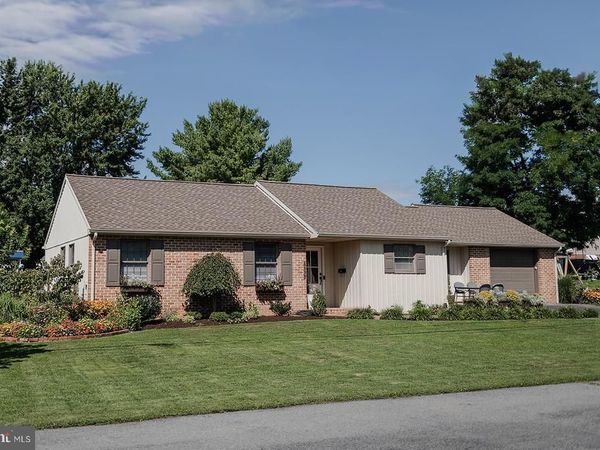 6350 HOLLOW DRIVE, EAST PETERSBURG, PA 17520