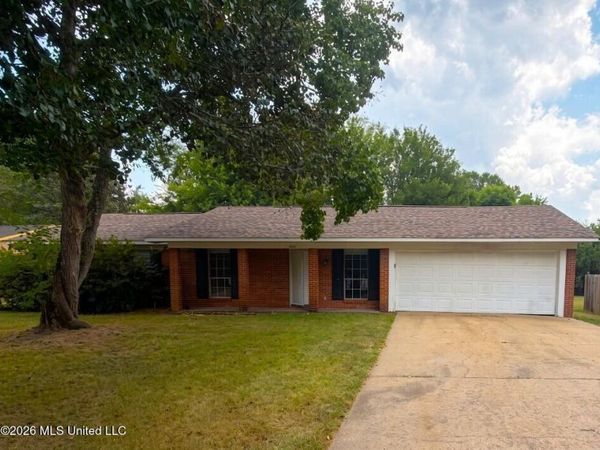 5812 Cypress Trail, Jackson, MS 39211