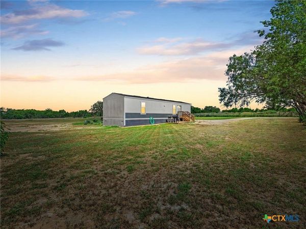 3113 Sandy Elm Road , La Vernia, TX 78121