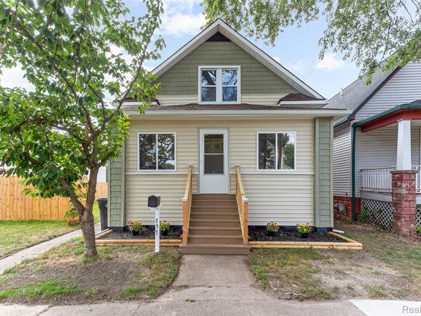 757 Orchard Street, Wyandotte, Mi 48192