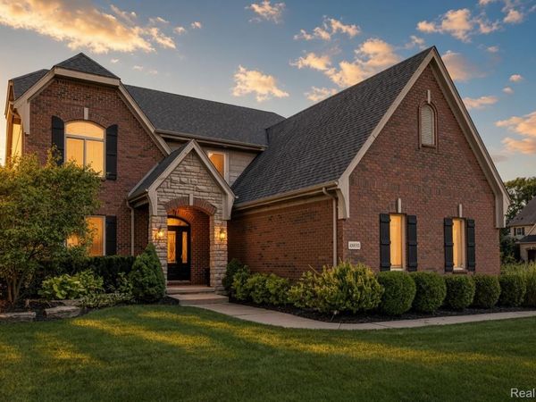 48850 Austrian Pine Drive , Macomb Township, Mi 48044