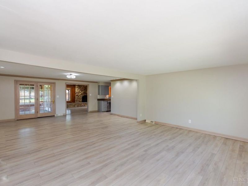 4150 Burning Tree Drive, Kettering, OH 45440 Photo 4