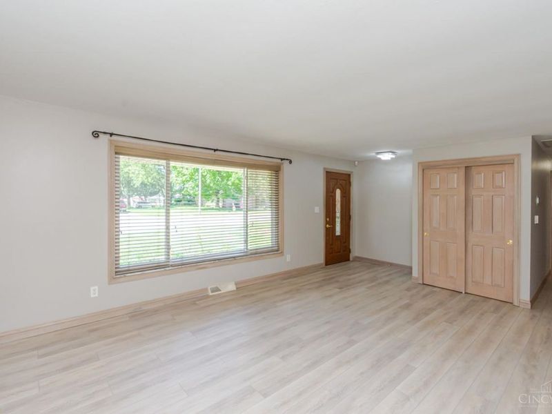 4150 Burning Tree Drive, Kettering, OH 45440 Photo 6