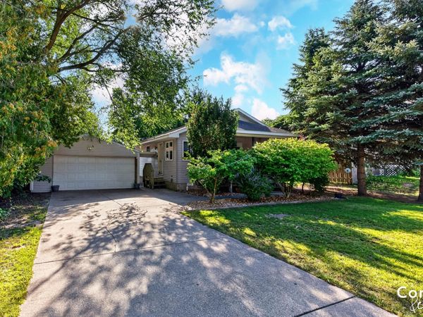 110 S Apple Street, Hart, MI 49420