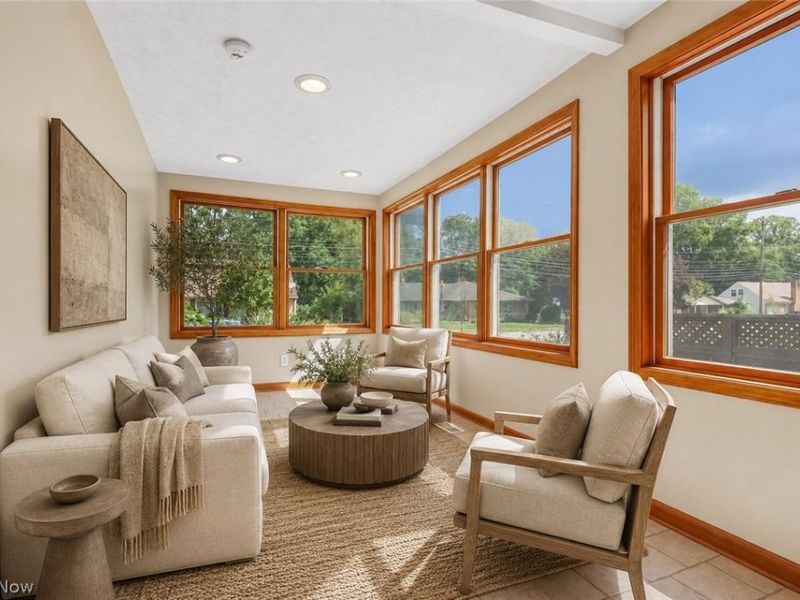 955 E Schaaf Road, Brooklyn Heights, OH 44131 Photo 10