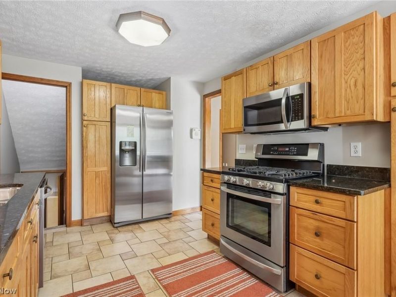 955 E Schaaf Road, Brooklyn Heights, OH 44131 Photo 14