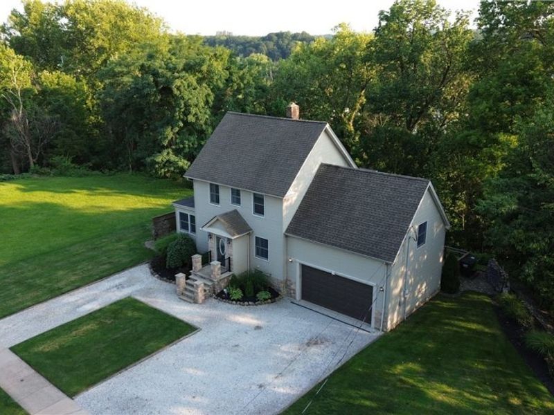 955 E Schaaf Road, Brooklyn Heights, OH 44131 Photo 2