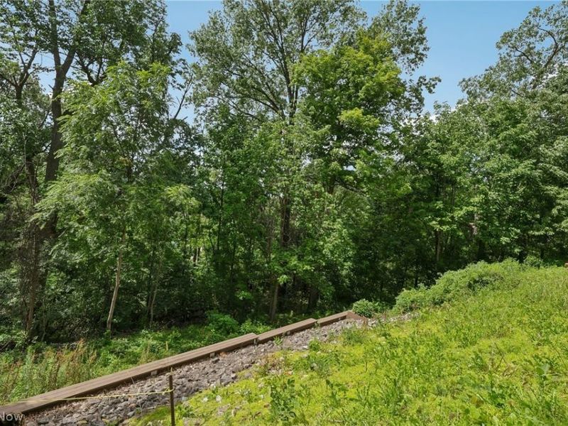 955 E Schaaf Road, Brooklyn Heights, OH 44131 Photo 34