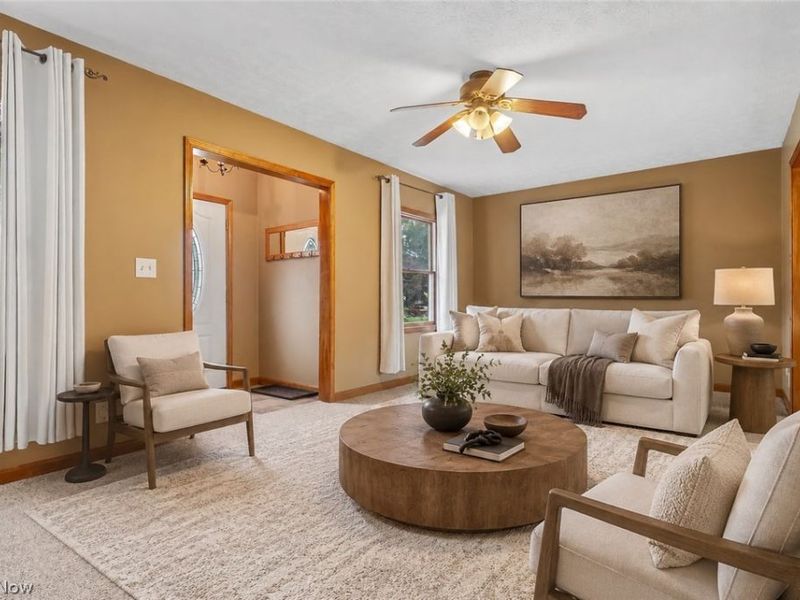 955 E Schaaf Road, Brooklyn Heights, OH 44131 Photo 4