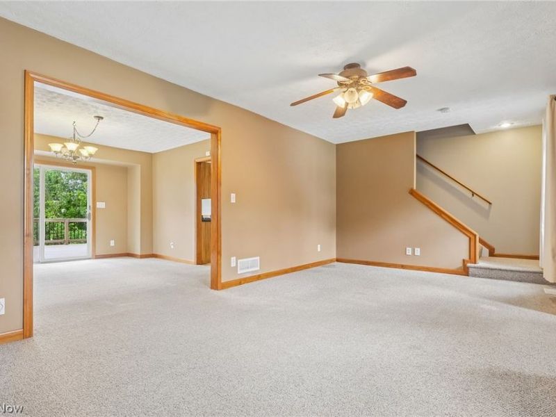 955 E Schaaf Road, Brooklyn Heights, OH 44131 Photo 6