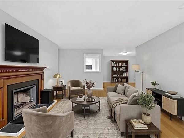 1004 Vicksburg Place , Atlanta, GA 30350