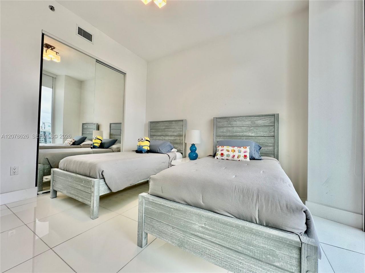 15811 Collins Ave , Unit 1605, Sunny Isles Beach, FL 33160 Photo