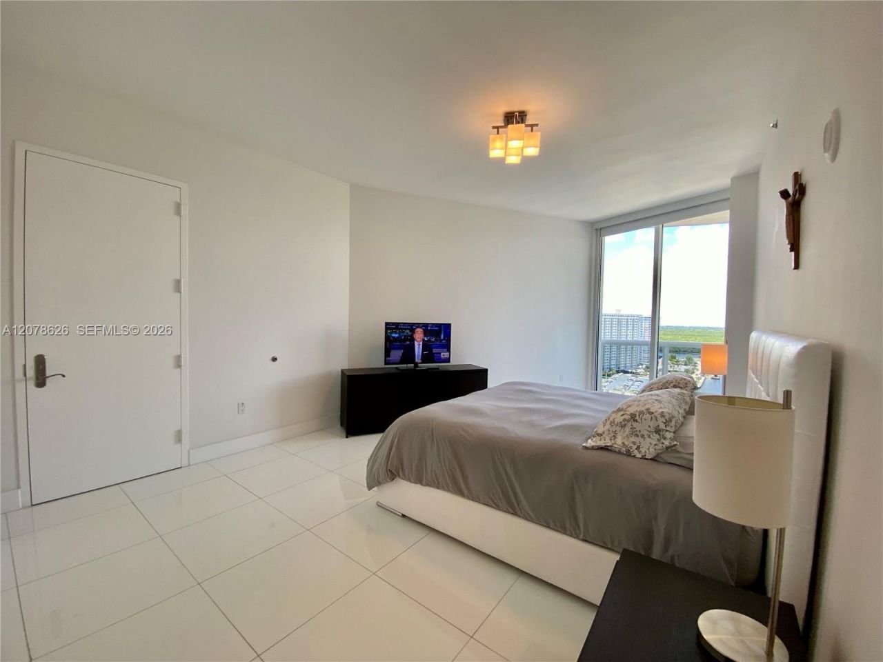 15811 Collins Ave , Unit 1605, Sunny Isles Beach, FL 33160 Photo
