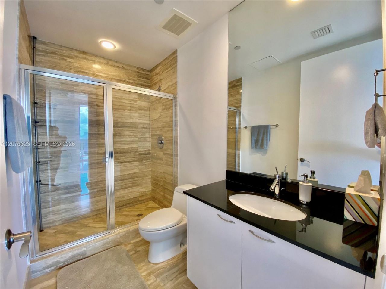 15811 Collins Ave , Unit 1605, Sunny Isles Beach, FL 33160 Photo